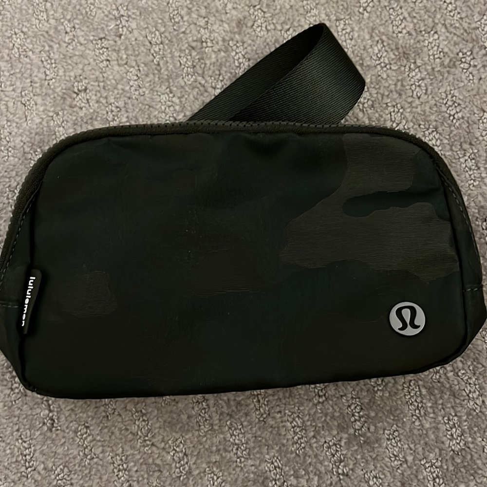 Everywhere Belt Bag